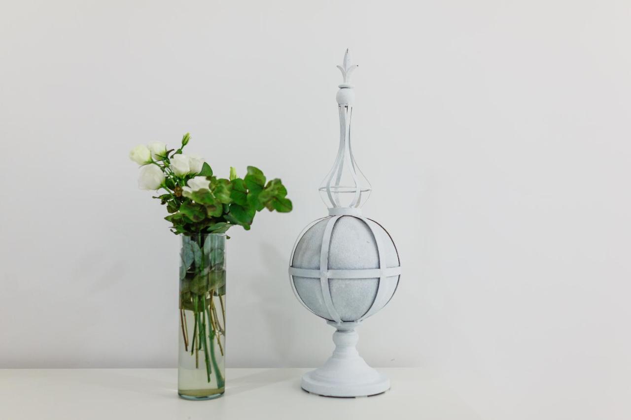 White Stylish Apartment 3 Vico Equense Bagian luar foto