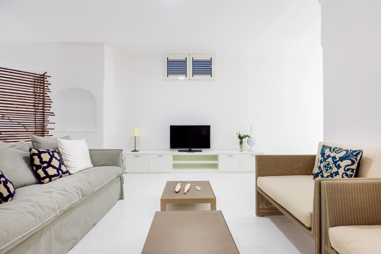 White Stylish Apartment 3 Vico Equense Bagian luar foto