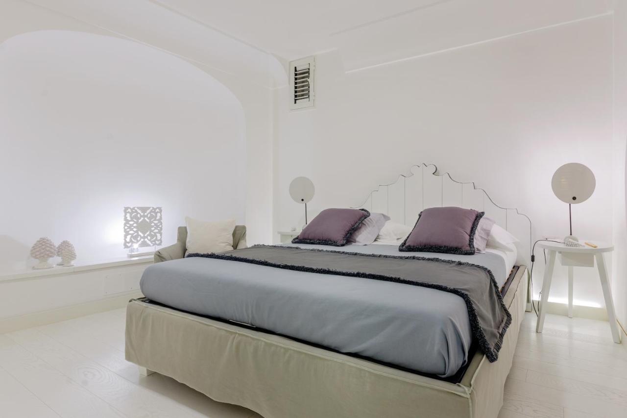 White Stylish Apartment 3 Vico Equense Bagian luar foto