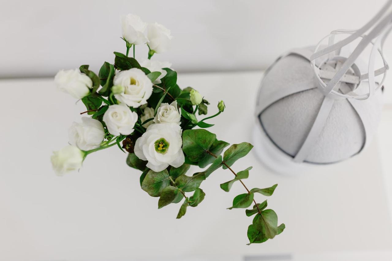 White Stylish Apartment 3 Vico Equense Bagian luar foto