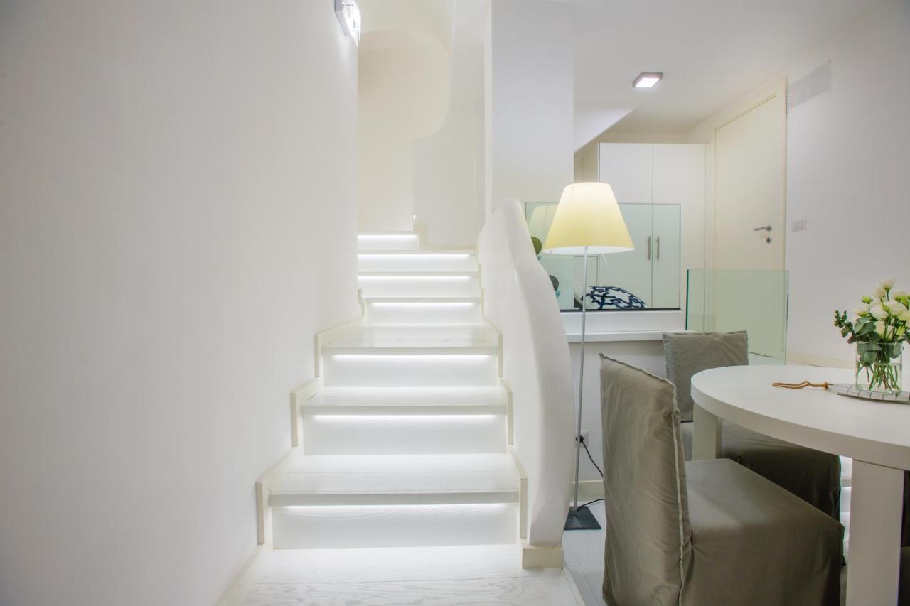 White Stylish Apartment 3 Vico Equense Bagian luar foto