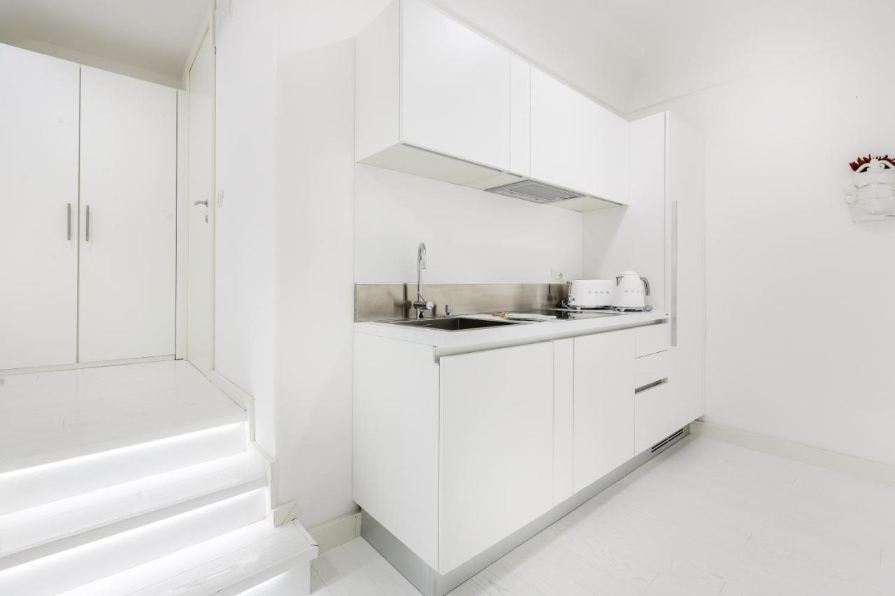 White Stylish Apartment 3 Vico Equense Bagian luar foto