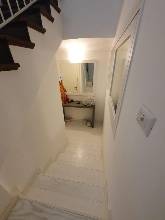 White Stylish Apartment 3 Vico Equense Bagian luar foto